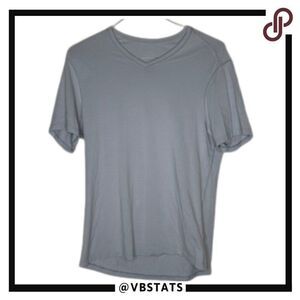Lululemon Classic Gray Medium Athleisure Short‎ Sleeve Shirt
